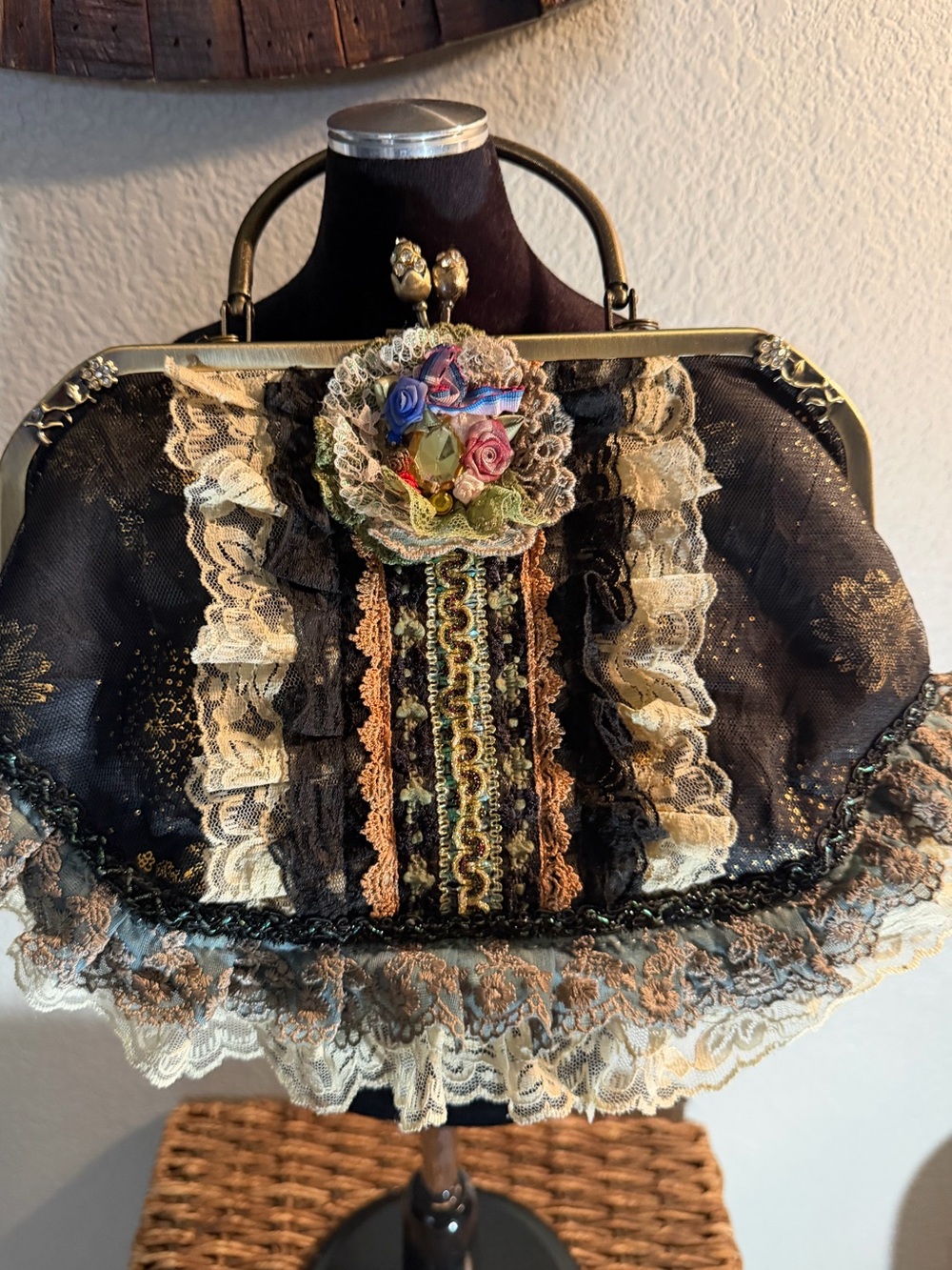 Malina Victorian Style Lace Rhinestone Floral Embellished Frame Handbag Purse